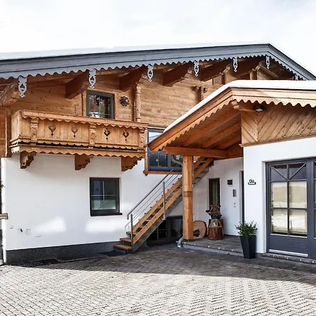 Hauser Kathrin Und Martin * Fieberbrunn