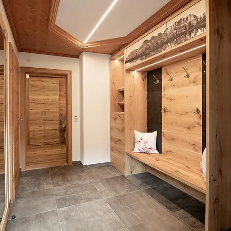 Hauser Kathrin Und Martin Fieberbrunn